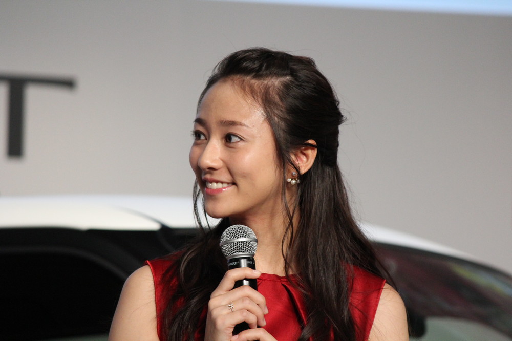 イケメンと美女はひと目ぼれしやすい では2人が結婚したら長続きする J Cast ニュース 全文表示