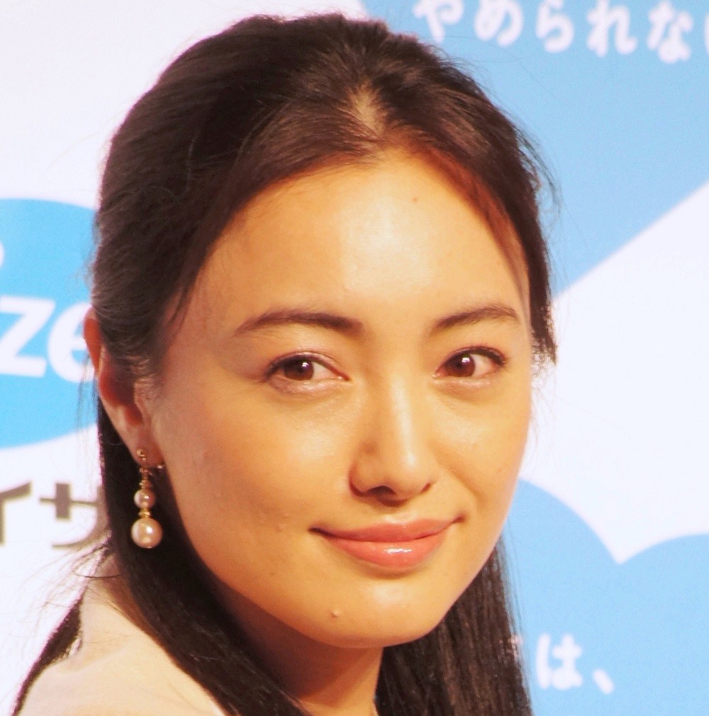 東方神起のツアータオル ドラマ 偽装不倫 のワンシーンにファン動揺 J Cast ニュース