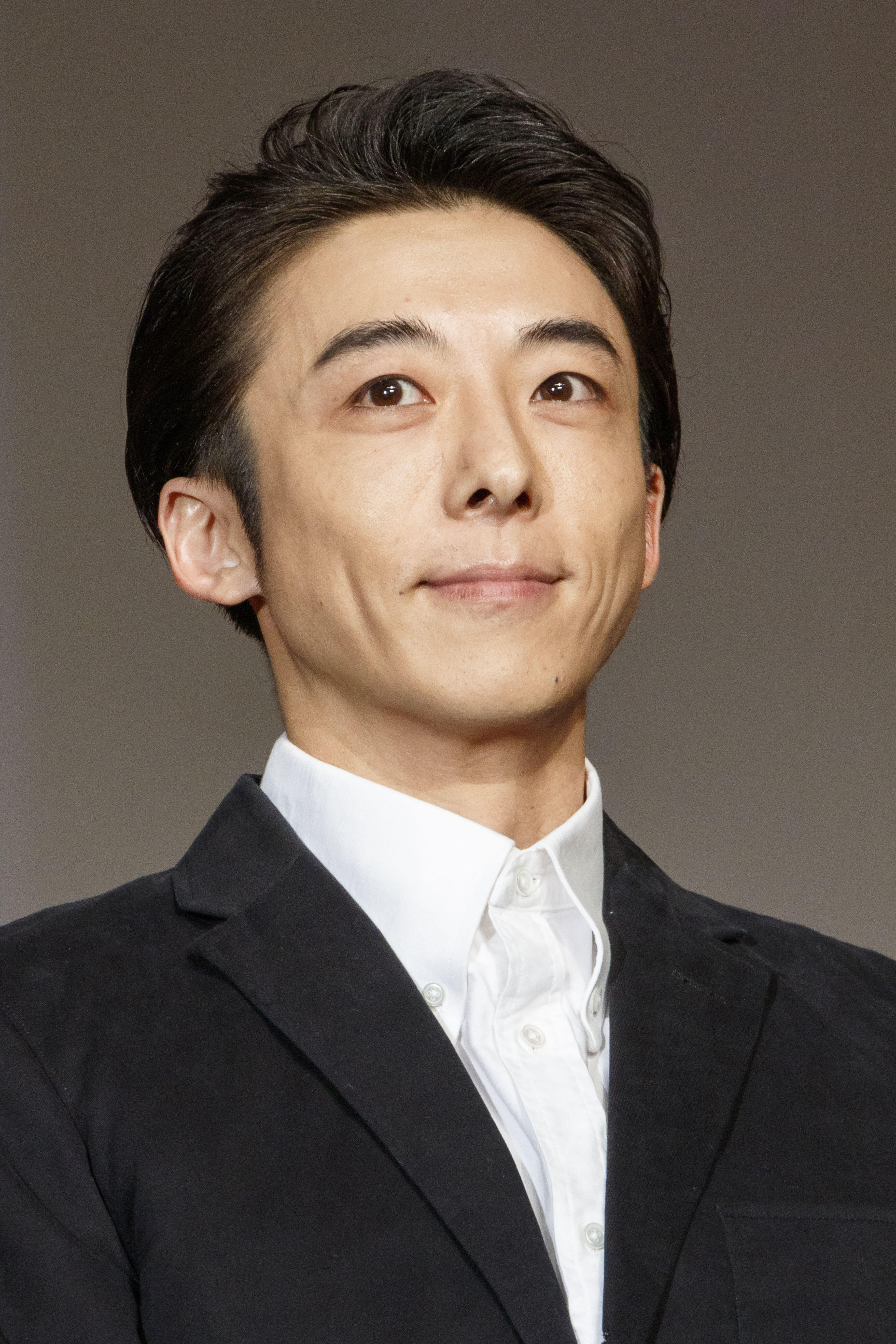 タクシーで高橋一生と間違えられた 人気djの報告が話題に 全く似てなくて笑えました J Cast ニュース 全文表示 タクシーで高橋一生と間違えられた 人気djの報告が話題に 全く似てなくて笑えました J Cast ニュース 全文表示