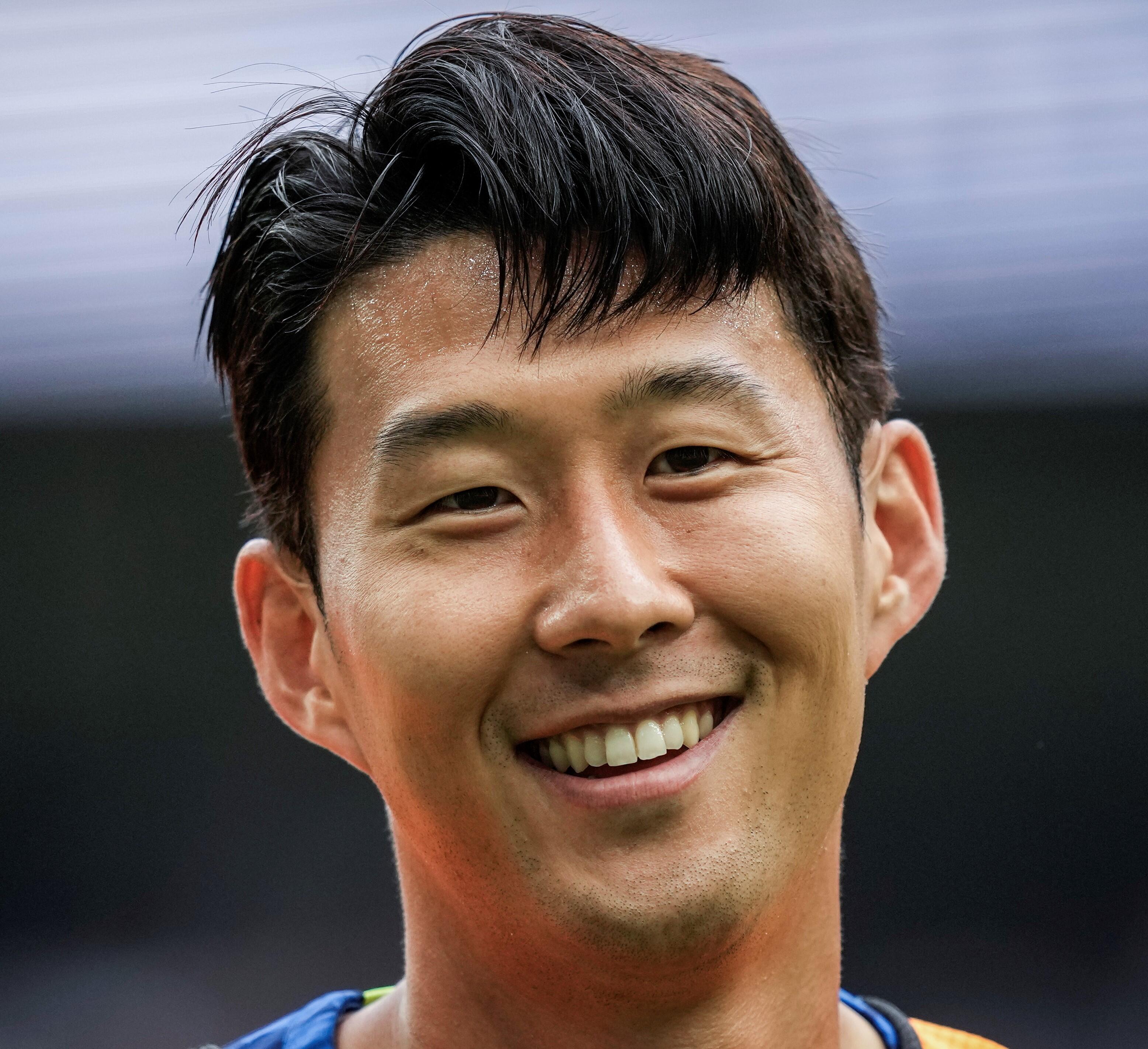 韓国メディア 良い先例になる ソン フンミンに人種差別のファン チェルシーが無期限出禁に J Cast ニュース 全文表示 韓国メディア 良い先例になる ソン フンミンに人種差別のファン チェルシーが無期限出禁に J Cast ニュース 全文表示