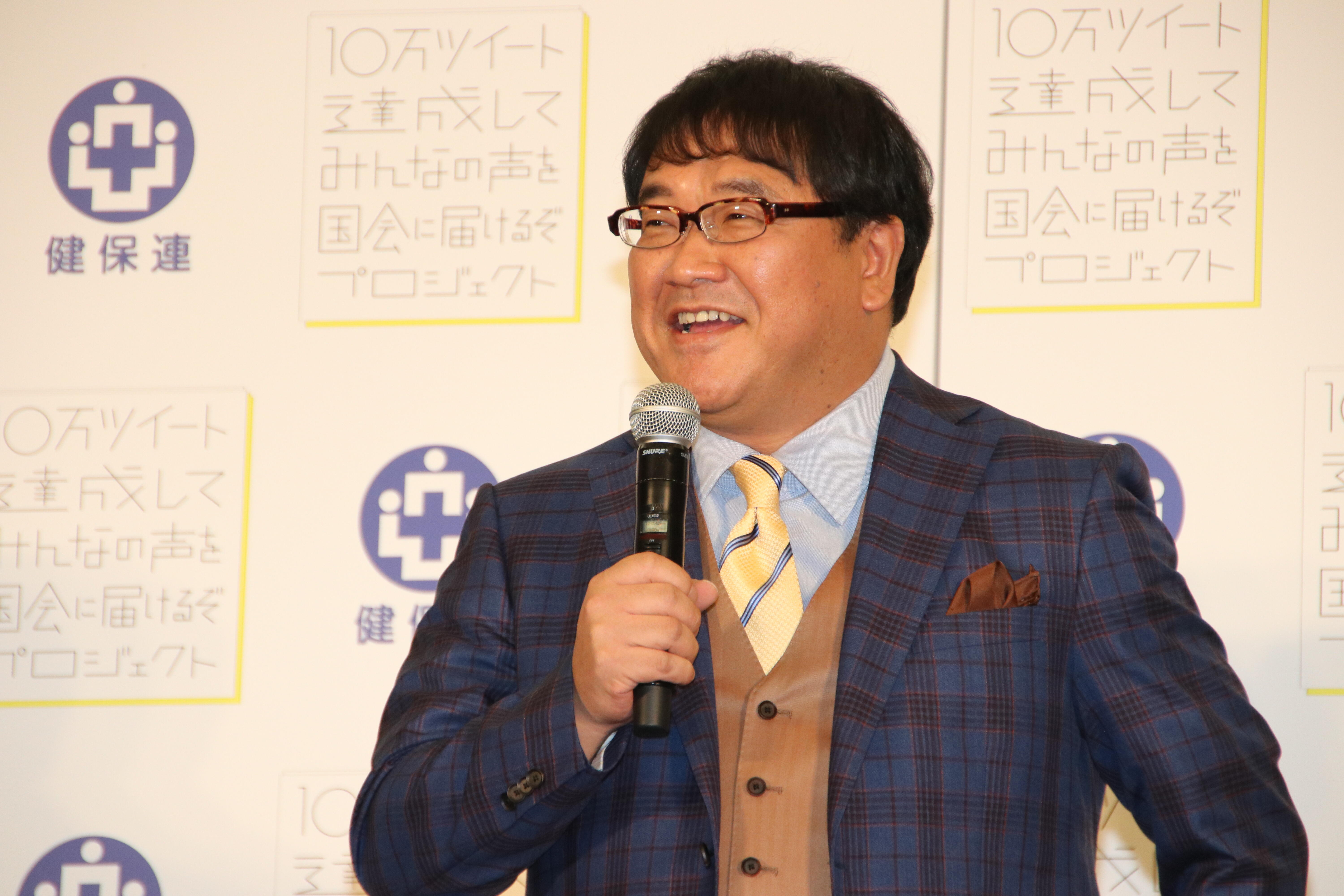 カンニング竹山、相方命日に墓参り「あの日から17年」 続くコンビ愛に