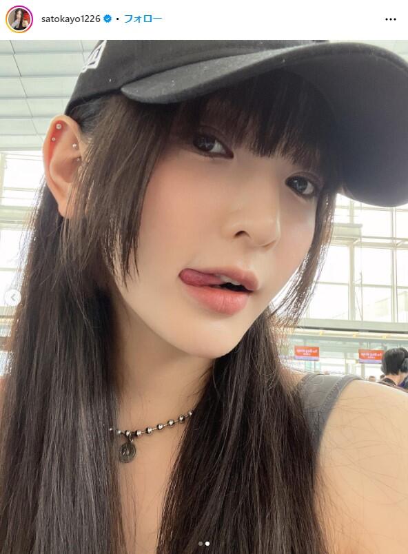 佐藤かよ35歳、開放感ある「ブラトップ」で横浜へ 「何か一段とお色気