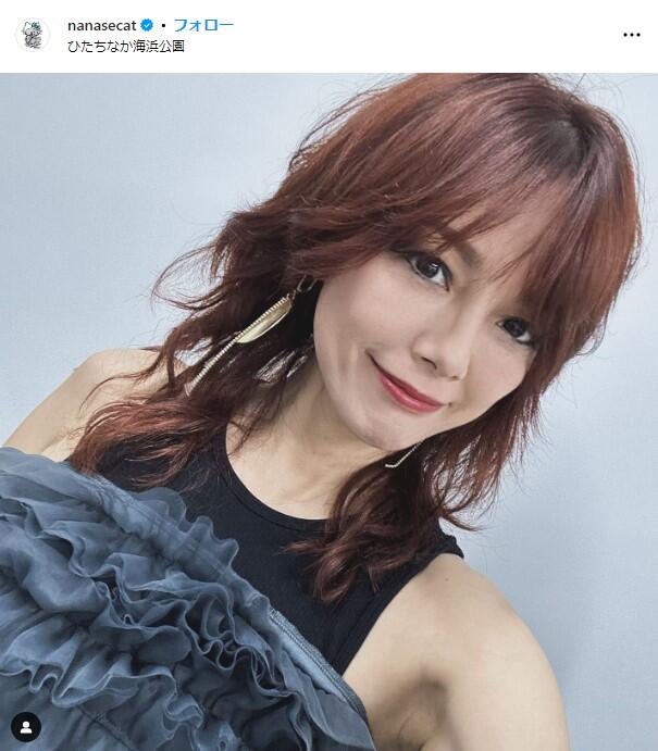 53歳歌手の筋肉が「ヤバすぎる」「彫刻みたい」 相川七瀬と2ショ「お