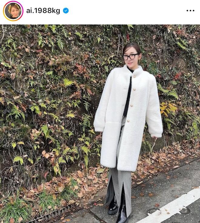 マジずっとかわいい」加護亜依36歳、モー娘。っぽいチェック柄ミニスカ