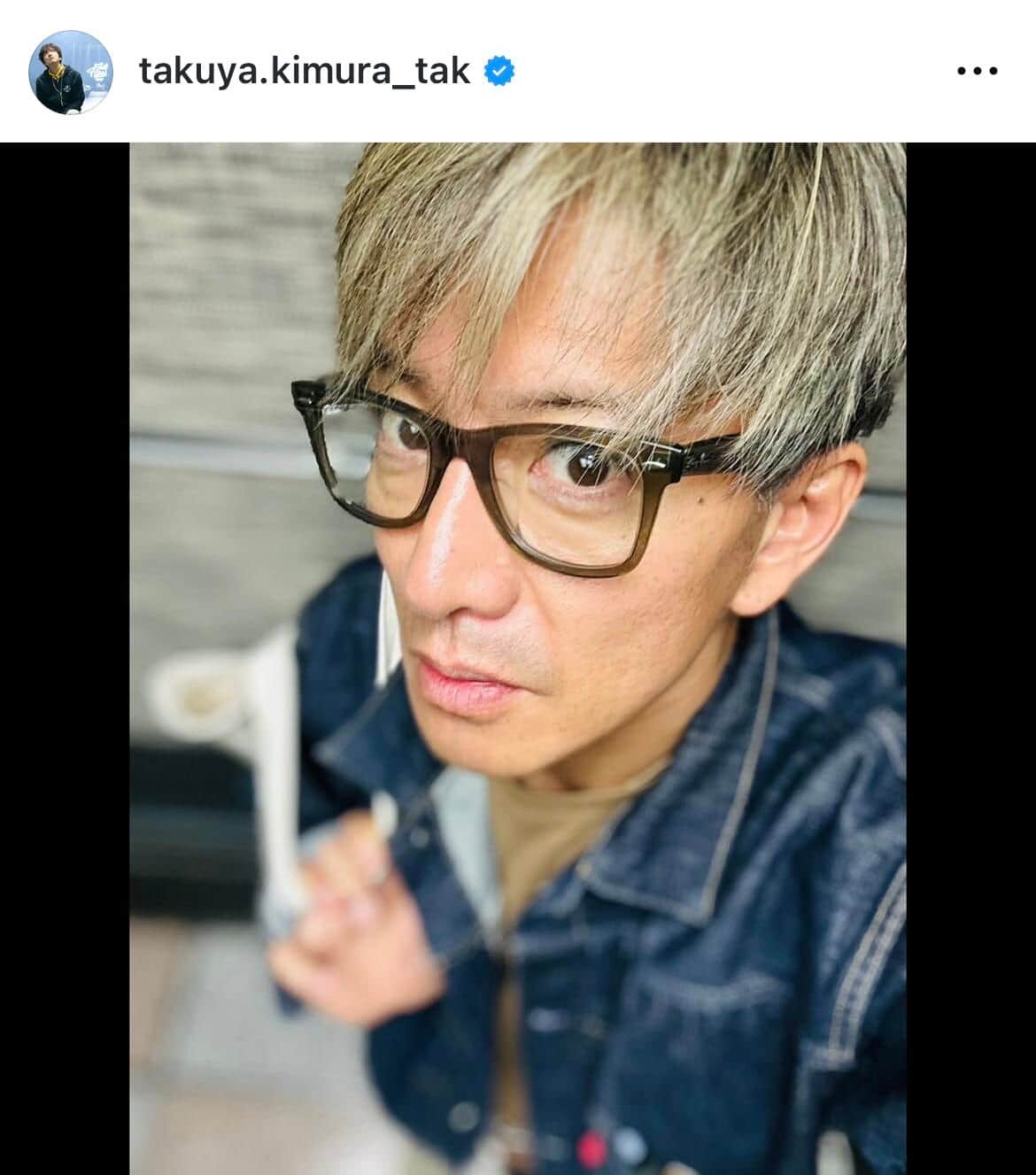 木村拓哉「いざ、今日の撮影現場へ」親指を立てて決めポーズ