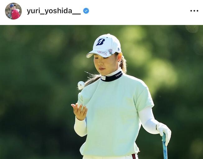 女子ゴルフの吉田優利、スイーツを前に幸せダブルピース 「激カワ