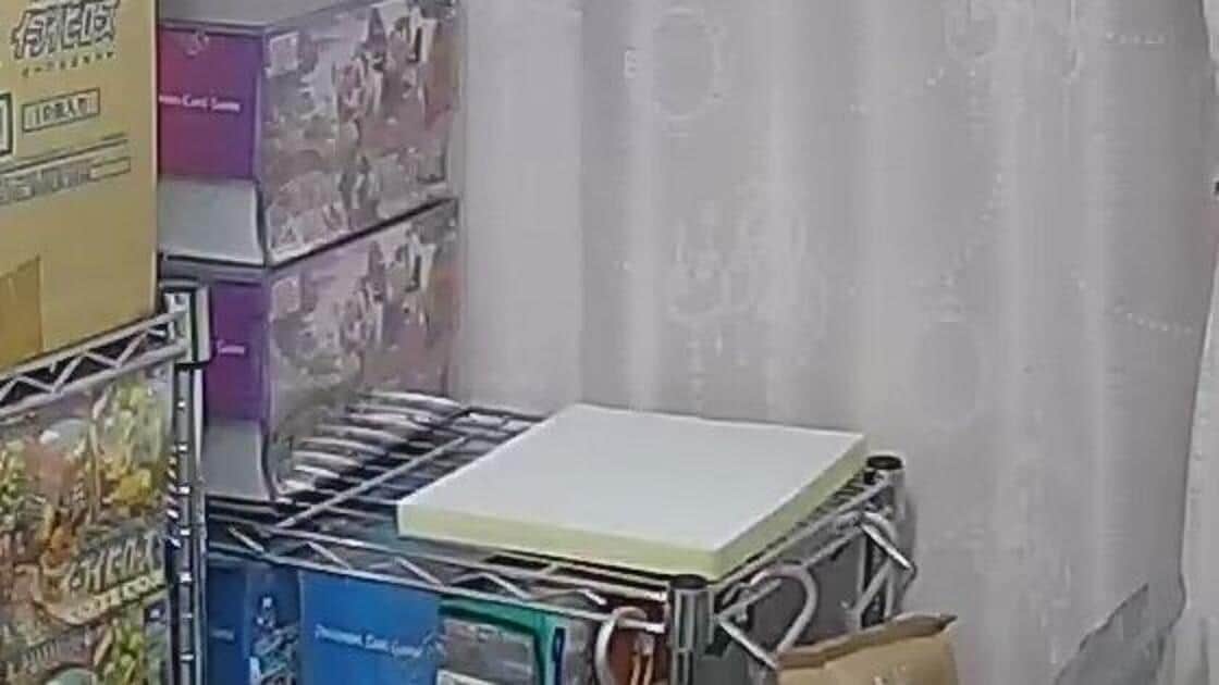 使っていたものですが投げなくなってしまったのでお売り致します。金額は考え中です！ もうきついです」度重なるトレカ盗難に店が悲鳴 被害額3000万円超