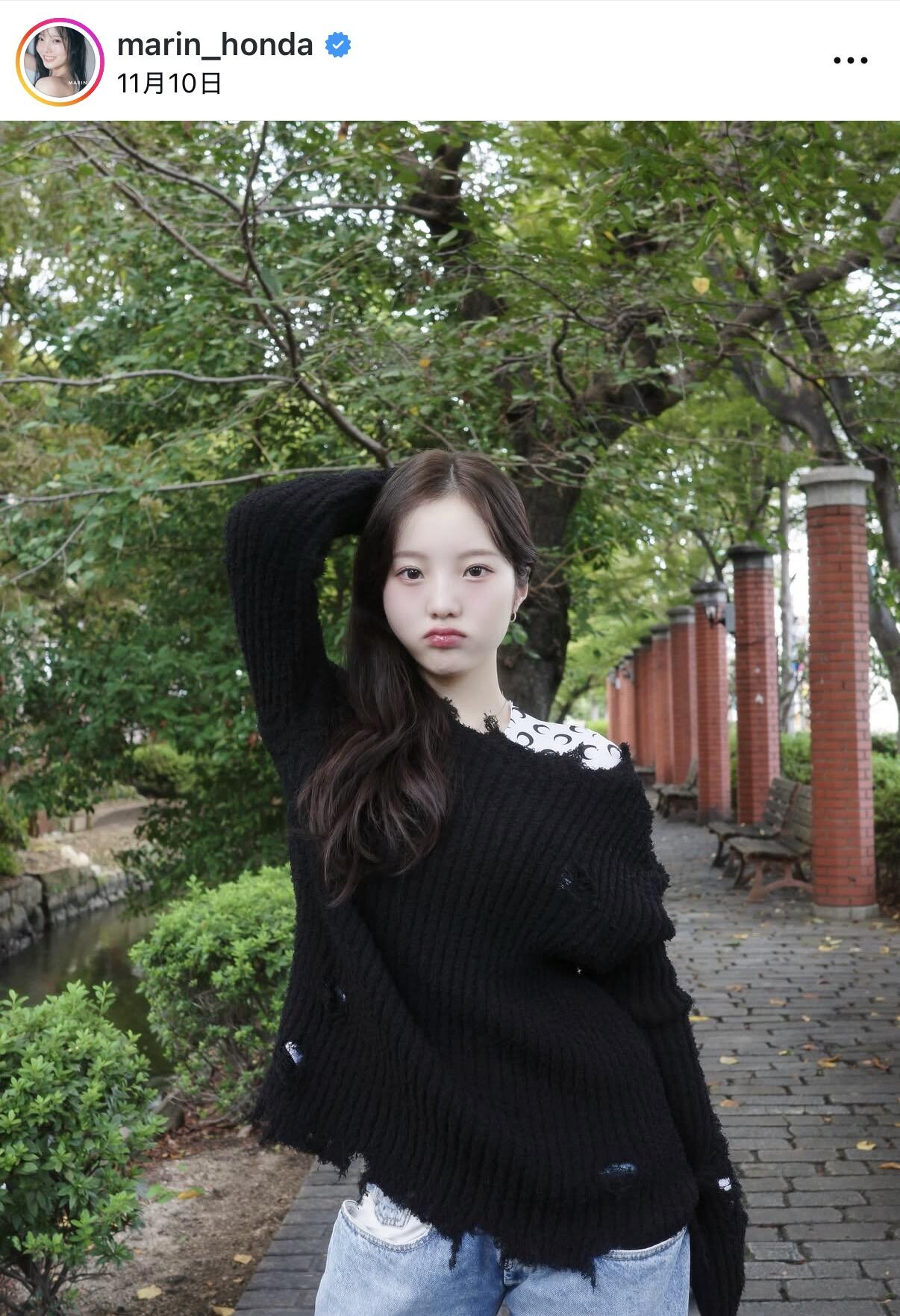 本田真凜、氷上で煌びやか衣装＆髪をアップに「激カワ」ショット