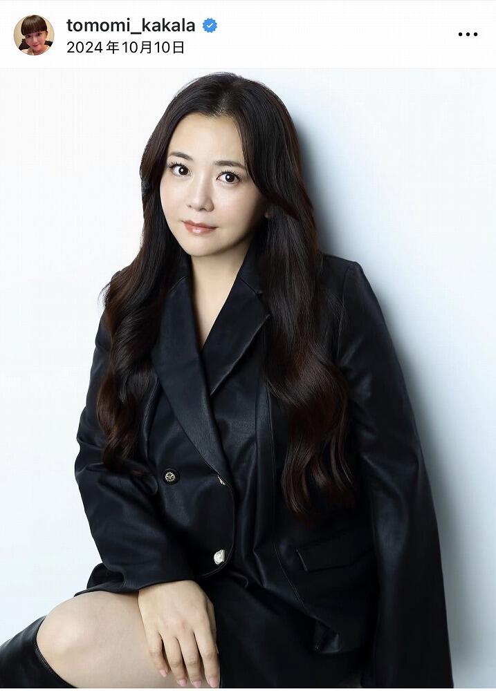華原朋美、肩出しドレスで「新しいアー写」美貌にドキっ 「ベスト体重