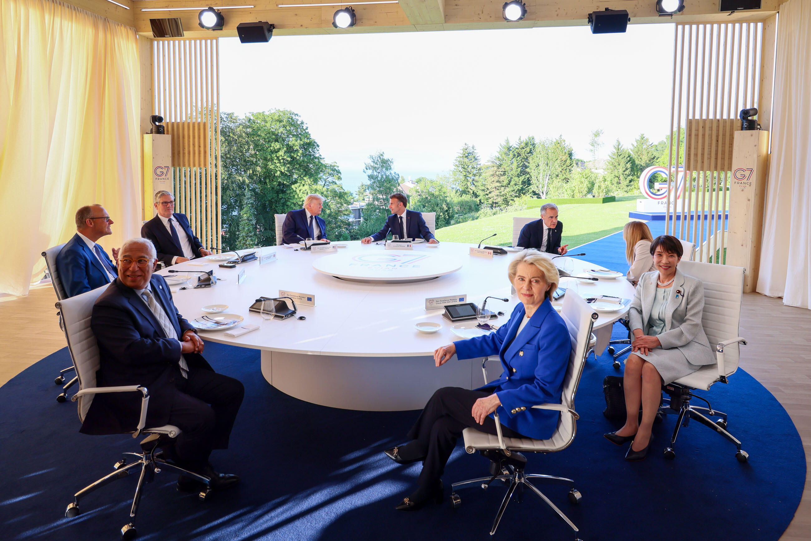 高市早苗首相、G7での「孤立」動画拡散　「誰からも相手にされてない」？批判の声も