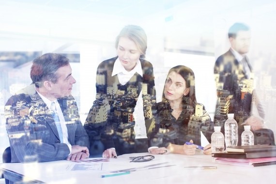 女性同士がギクシャクして……