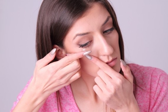 コンタクトレンズで印象も変わる
