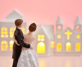 英国はお祝いムード一色に！