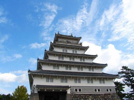 「非接触」の効果に期待！ デジタル地域通貨を導入（写真は、島原城）