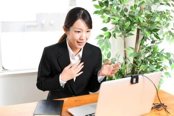 転職者の4割強が「Web 面接が応募動機になる」と答えた（写真はイメージ）