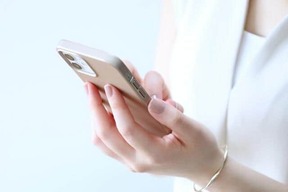 ザッカーバーグ氏の野心と、インスタグラム創業者の葛藤を描く一冊