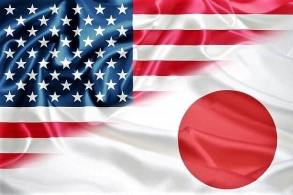 日本とアメリカの金利差がどんどん広がって…（日米国旗のイメージ）