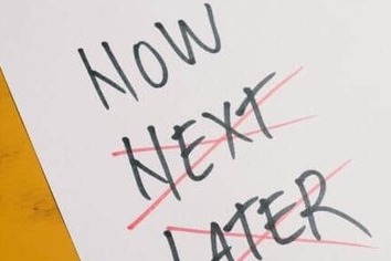 「先延ばし」繰り返すと、自己嫌悪に...「やろうと思っても、行動に移せない」を変えるには？【尾藤克之のオススメ】