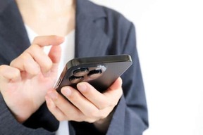 デジタルデトックスが必要かも？（写真はイメージです）