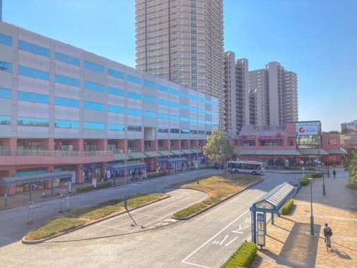 京急新子安・新子安の様子