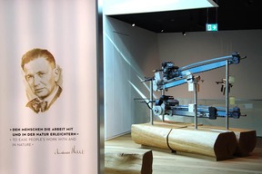 創業者Andreas Stihl氏の言葉が、訪問者を出迎える