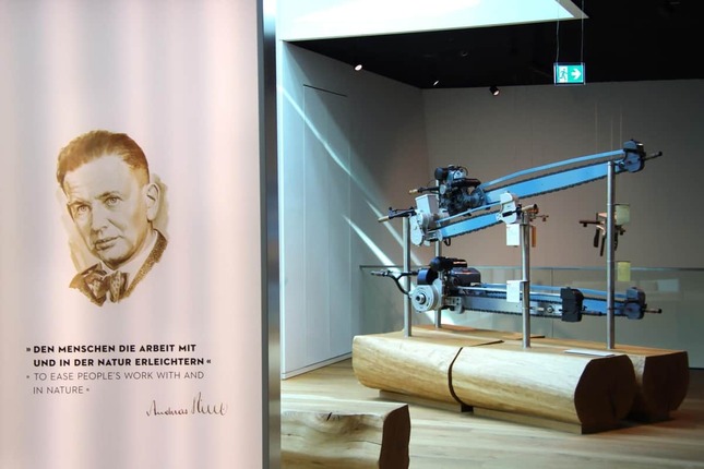 創業者Andreas Stihl氏の言葉が、訪問者を出迎える