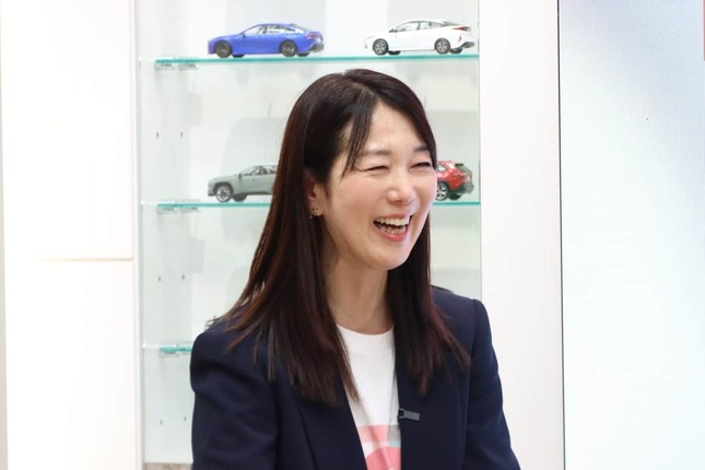 まるも亜希子さん
