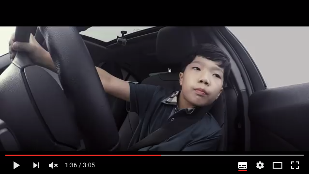 いいんですか？ 子どもが運転　BMW韓国の動画にどきどき