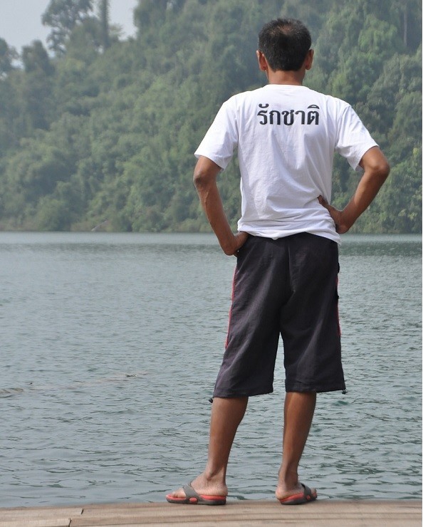 中高年ハローライフ、海外にも　世間体から解放され自由な日々