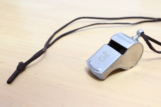 「疲れた」と言ったら「ピピー！」と警告  「怖い」？　IT企業がある