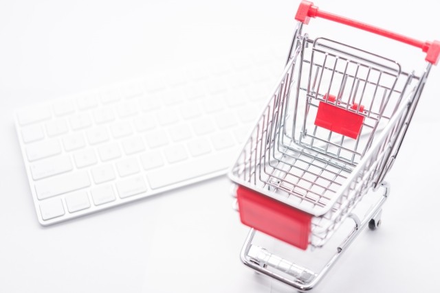 インターネット通販、利用者5割　「ずいぶん少ないな」