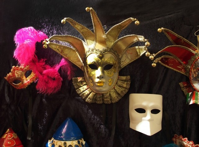 「鉄仮面」を味方にする！　これも社内営業の極意のひとつ（高城幸司）