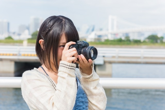 「インスタ女子」せっかく買った専用カメラが泣いているワケ？