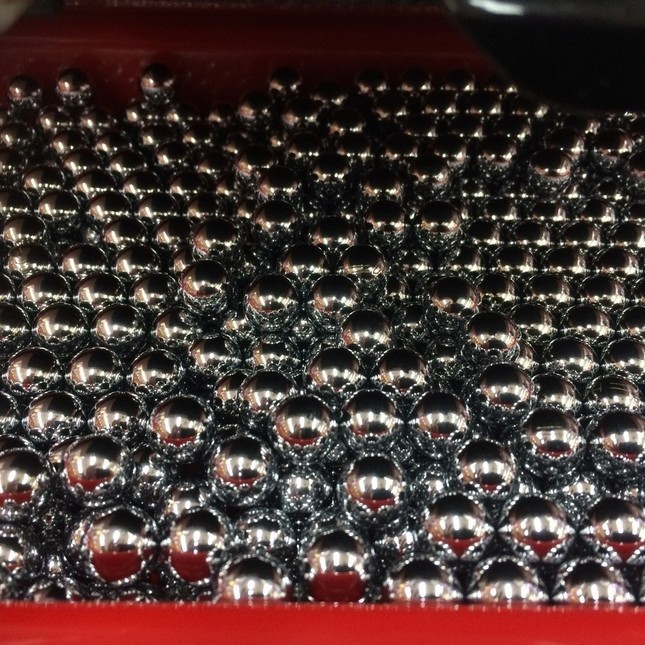 ギャンブル依存症の疑い　成人320万人、月平均5万8000円に