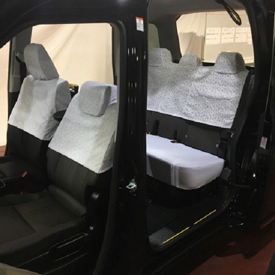 白い布製シートカバー
