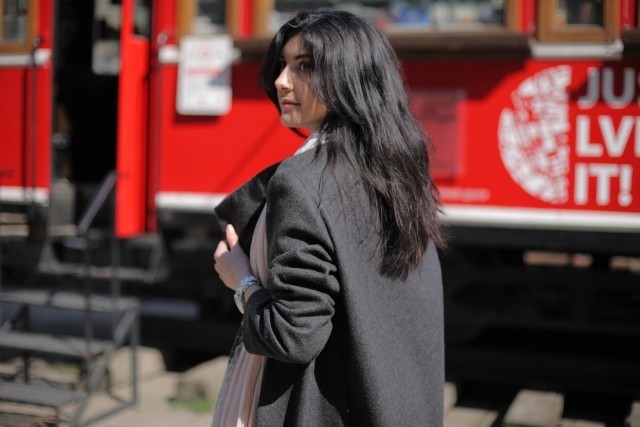 新春のご挨拶　コートの扱い、訪問先でアナタはどうしていますか？（篠原あかね）