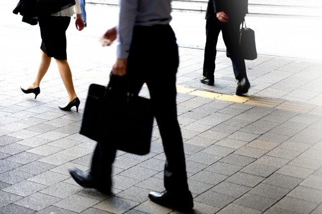 男性カバンも「使い分け」の時代　ビジネスシーンにあわせて「着替え」（篠原あかね）