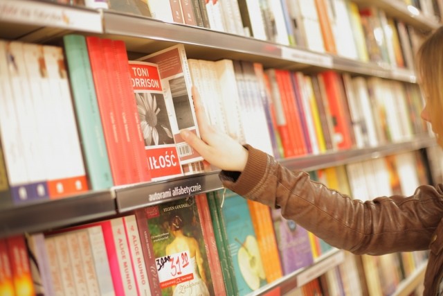 出版取次、書店経営の9割が売り上げ10億円未満　半数以上が「老舗」