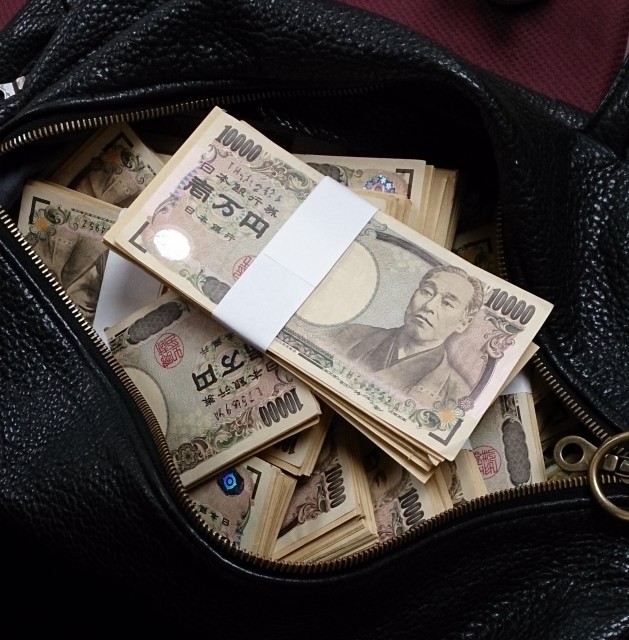 単身世帯の金融資産、なんと744万円！本当にそんなに持ってるの？