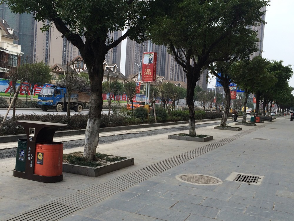 その75【中国編】親切すぎる「ゴミ箱」「こんなものいらない！？」（岩城元）