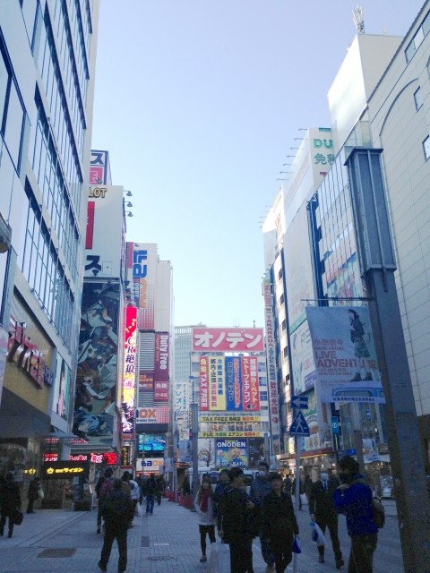 【外国人に聞く！】働くことは暮らすこと　あなたは「外国人街」を受け入れられますか？