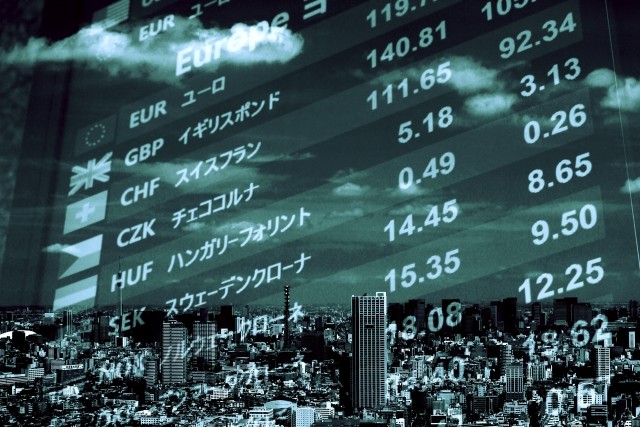 海外のFX業者のトレーダーは半数以上が損していた！