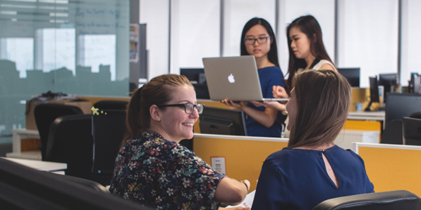 求む！ 海外経験者、日本企業の7割近くが前向き