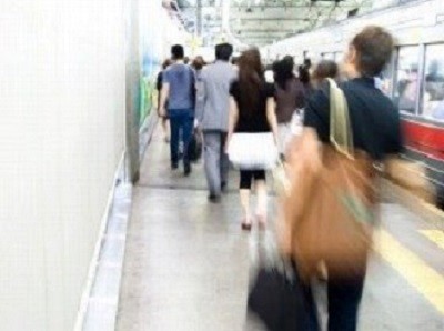 「本業に満足」している人ほど「副業」に意欲