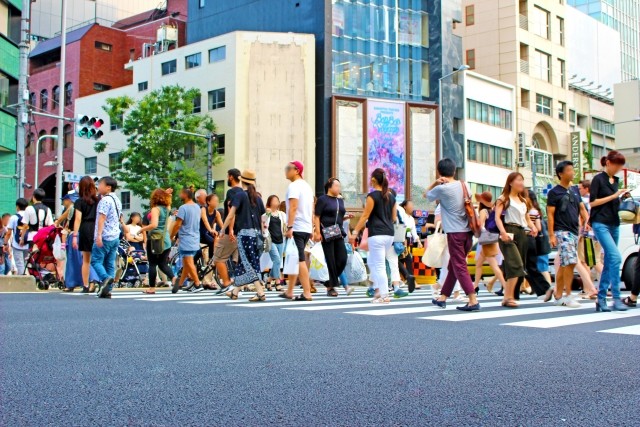 週末には、別の仕事で……