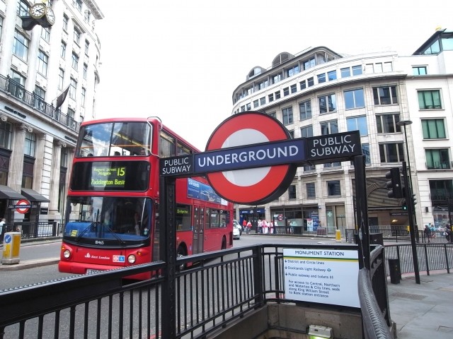 ジョンソン英首相へ「蜂の一刺し」！ チャーチルの孫が放った痛恨のひと言とは（井津川倫子）