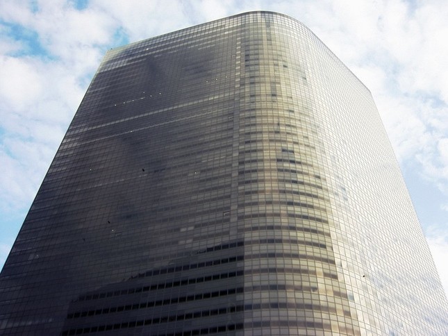 初めて赤字転落した電通（東京都港区の本社ビル）