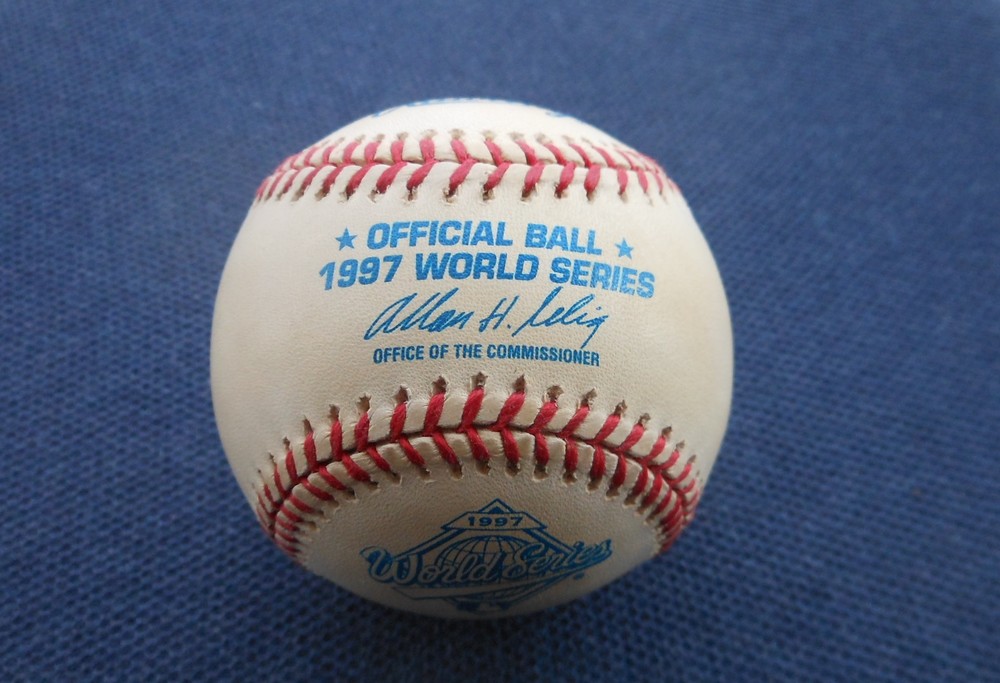 拾った「お宝」持ってるだけで納税義務！？ 売ったらさらに所得税って......