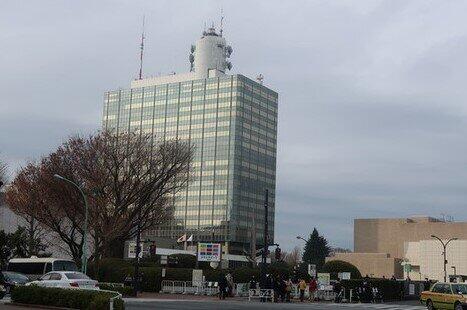 テレビのない人も届け出義務化？（写真は、NHK渋谷放送局）