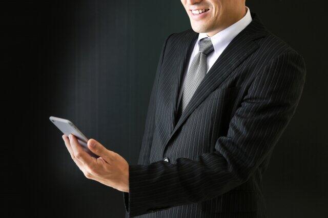 宅配業者の「不在通知」を装った偽SMS詐欺が横行！ クリックしたらアウトだが、助かる方法はコレだ